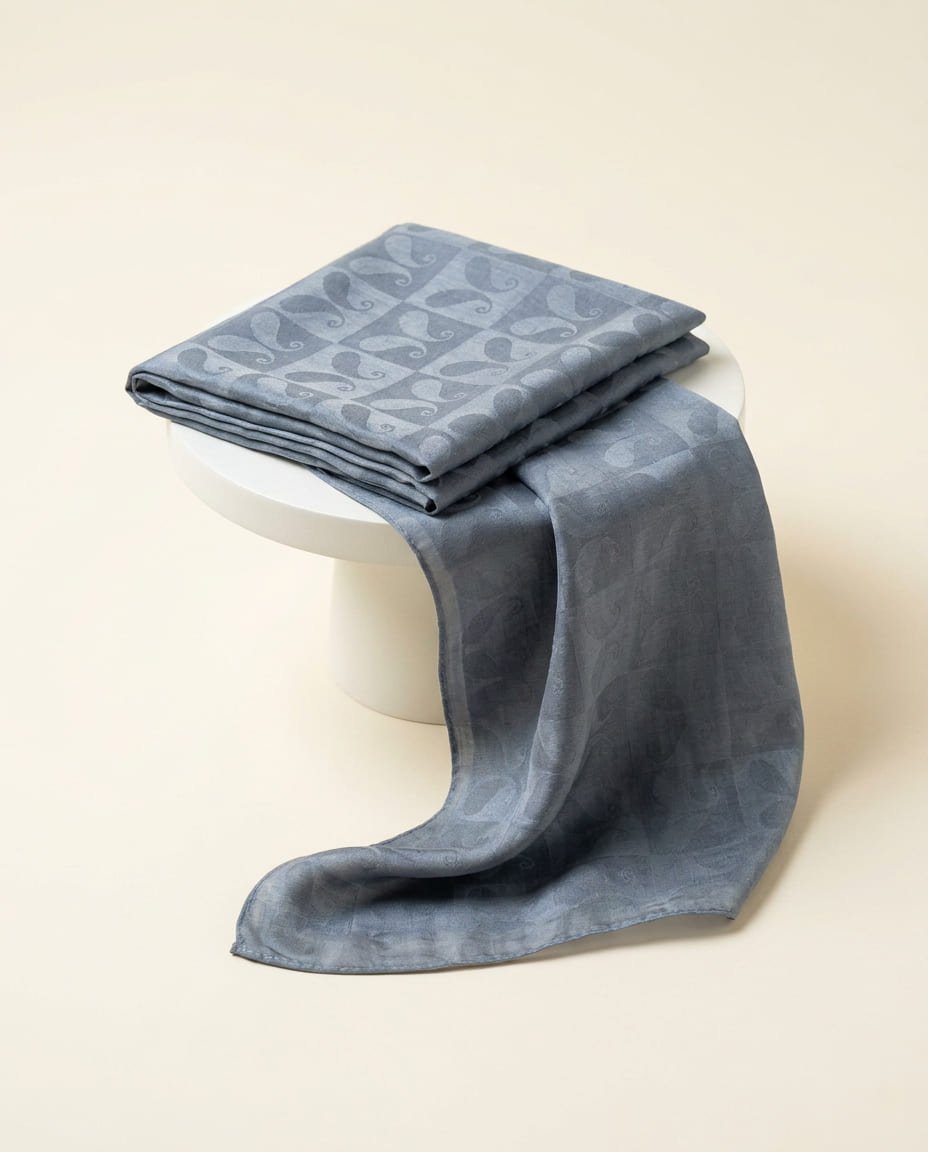 Jacquard Arabesque — image 4